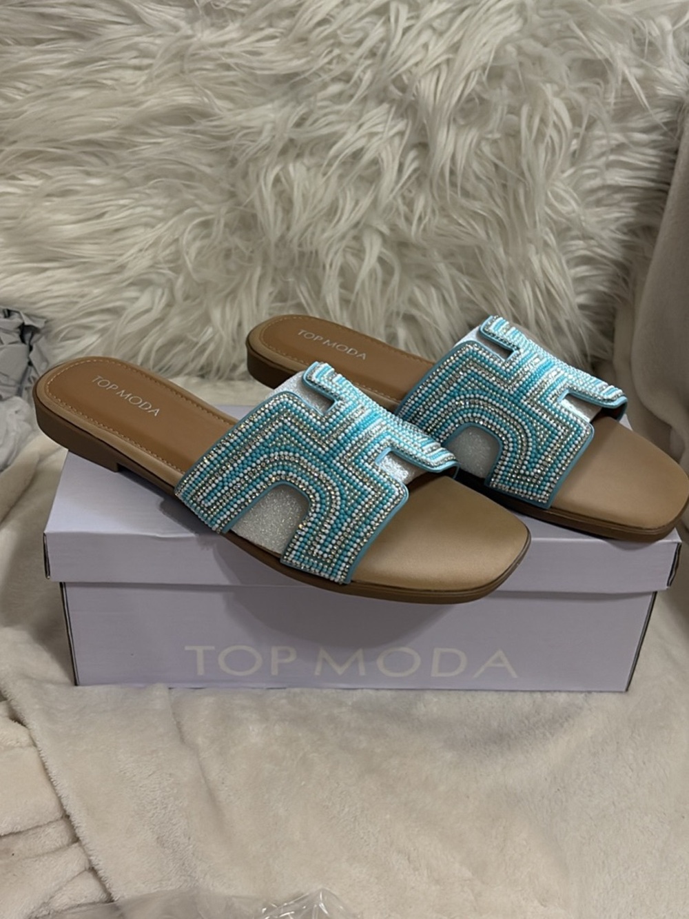 TOP Moda Turquoise and White Beaded Slide Sandals